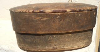 Unusual Antique Shaker Style Wooden Oval Lidded Pantry Box