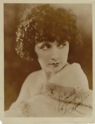 Leading Silent Actress Mae Busch,  Autographed Vintage Studio Photo.