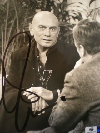 Wonderful Hand Signed Photo Of The Late Yul Brynner - " The King And I " - Cert - Ga