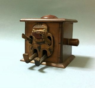 ANTIQUE KOBE JAPANESE MECHANICAL TOY wooden articulated vintage oriental box 3