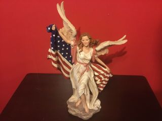 2003 Home Interiors 11922 Protecting Old Glory Angel & American Flag Figurine