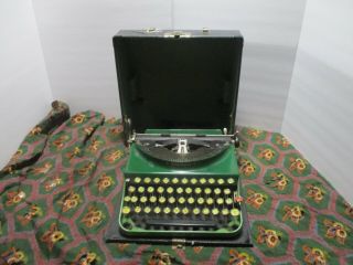 Antique Vtg Remington Two Tone Green Portable Typewriter W/ Carrying Case - Beauty