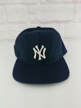 Vintage 80s 90s York Yankees Era Plain Logo Hat 100 Wool