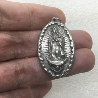 1997 Hallmark Cards Virgin Mary Medal Pendant Charm Madonna Religious 2