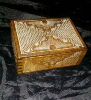 & Unusual Hand Carved Olive Wood Box Made In Bethlehem - The Holy Land