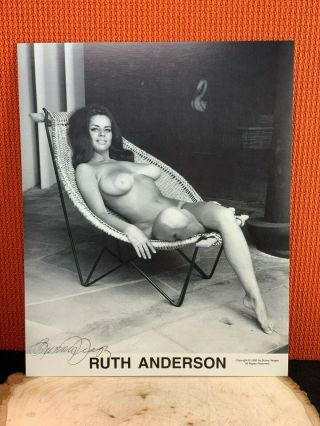 Bunny Yeager Signed 8x10 Photo Famous Ruth Anderson Photographer Rare 3