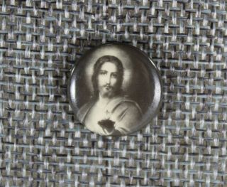 Jesus,  Sacred Heart,  Vintage Picture Button,  Pin Back,  Small,  Black And White
