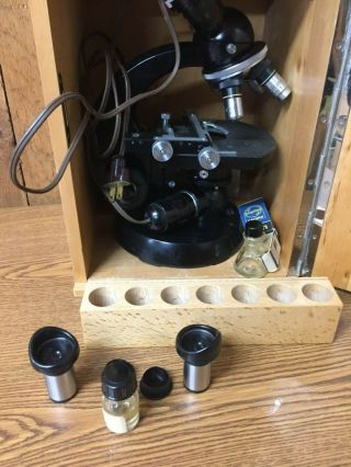 Vintage Carl Zeiss microscope w/ 4 objectives. 2