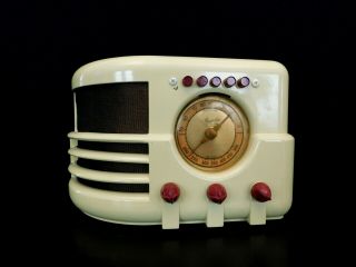 Vintage 30s Pushbutton Majestic Deco Bakelite Old Depression Era Antique Radio