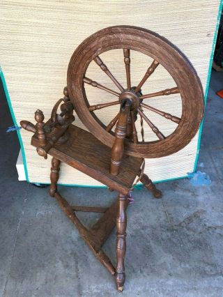 Vintage Traditional Spinning Wheel