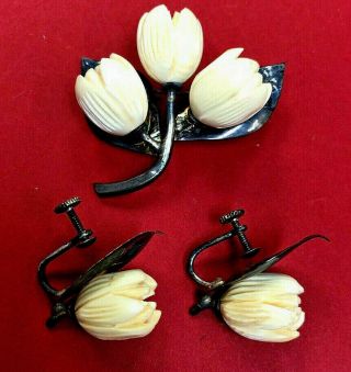 Vintage Hand Carved Ivory Colored Resin Pendant Earrings Roses Demi Hong Kong