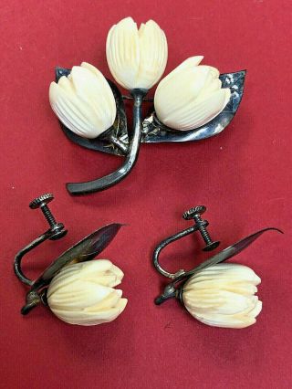 Vintage Hand Carved Ivory Colored Resin Pendant Earrings Roses Demi Hong Kong 3