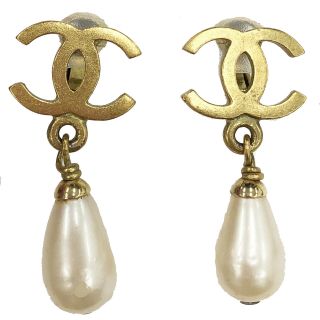 CHANEL CC Logos Pearl Earrings Clip - On Gold 95P France Vintage Authentic Z384 M 2