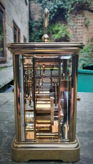 A FINE QUALITY STRIKING CARRIAGE CLOCK BY MATTHEW NORMAN,  LONDON - VG 3