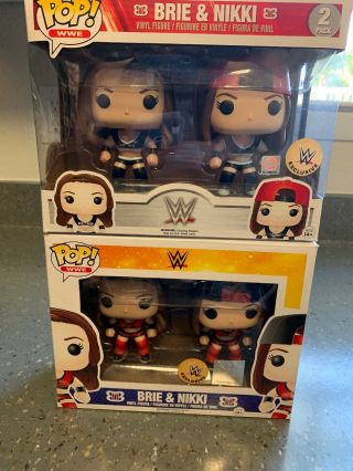 Funko Pop Wwe Exclusive The Bella Twins 2 - Packs Red And Black