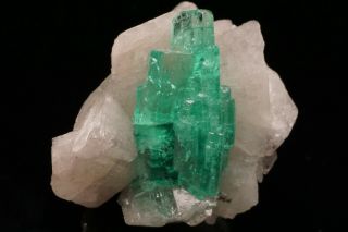 EXTRAORDINARY GEM Emerald Crystal on Calcite Rhombs COSCUEZ MINE,  COLOMBIA 2