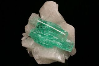 EXTRAORDINARY GEM Emerald Crystal on Calcite Rhombs COSCUEZ MINE,  COLOMBIA 3