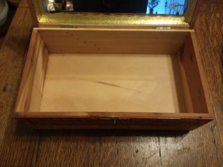 Vintage Cedar Chest JEWELRY BOX With Cabin Scene & Mirror PRISTINE 2
