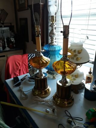 Vtg Mid Century Modern Amber Glass & Wood Hollywood Table Lamp 28 " Pair