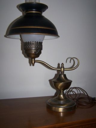 Vintage Brass With Black Shade Desk/table Chimneytoleware Mid Century Lamp