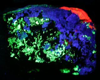 Hardystonite,  willemite fluorescent minerals,  Franklin,  NJ 3