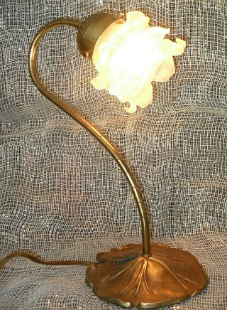Vintage L&l Wmc? Brass Desk Table Lamp Goose Neck Lily Pad Base 13 " Tall
