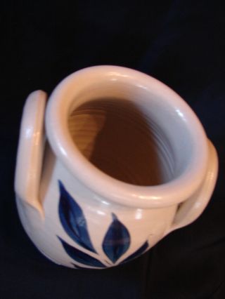 Williamsburg Stoneware Pottery Salt Glaze Double Handle Crock w Cobalt Design 3