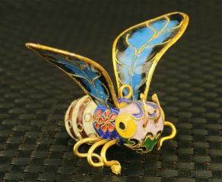 China Old Cloisonne Hand Carved Honeybee Statue Pendant Noble Decoration Gift