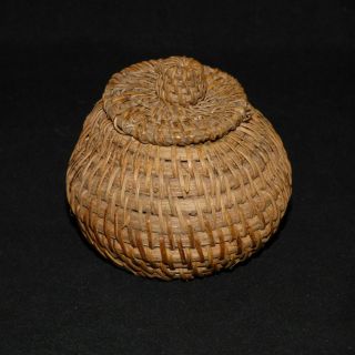 Vintage Tiny Intricate Round Woven Grass Basket W/ Lid 9 " Around X 3 " Tall