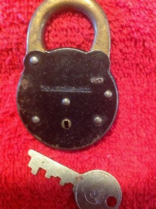 Vintage Yale And Towne Padlock With Key.