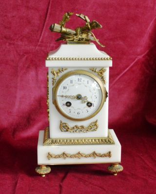 Antique Victorian French White Marble Gilt Ormolu Striking Mantle Clock