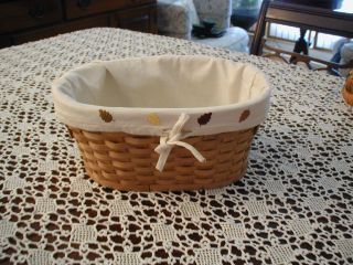 Vintage Wicker Bread Basket With Handles And Removable Cotton Fall Liner