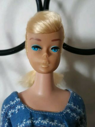 Vintage Blonde Swirl Ponytail Barbie Doll with Let ' s Dance Outfit 978 2