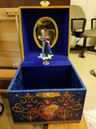 Disney Park Princess Elsa Anna Frozen Wind Up Music Jewelry Box Great Gift