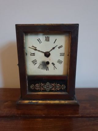 Antique 19th Century American Oak Mantel Clock With Pendulum (square Faced)