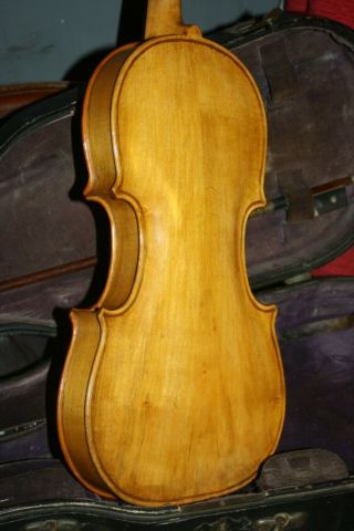old antique full size violin labelled carcassi with case and bow 2