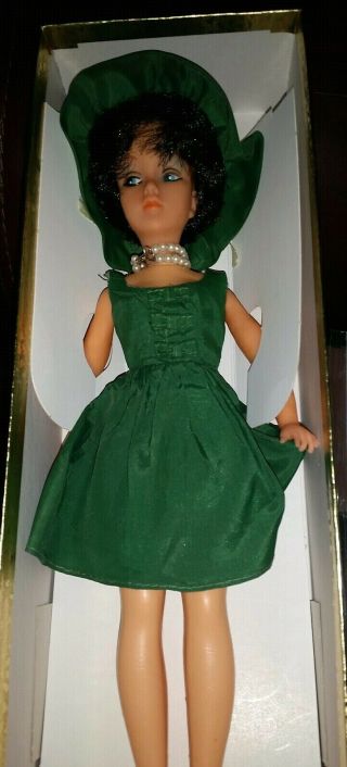 Vintage Tina Cassini Brunette Doll W Dark Green Dress,  Hat,  Pearls,  Accessories