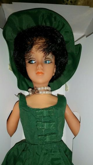 Vintage Tina Cassini Brunette Doll w Dark Green Dress,  Hat,  Pearls,  Accessories 2