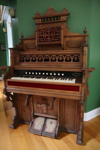 Antique Reed Pump Organ