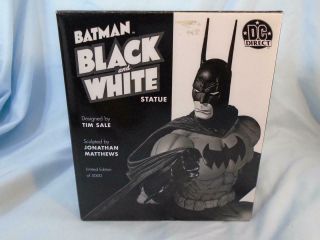 Dc Direct Batman Black & White Statue Figurine Tim Design 2192/5000