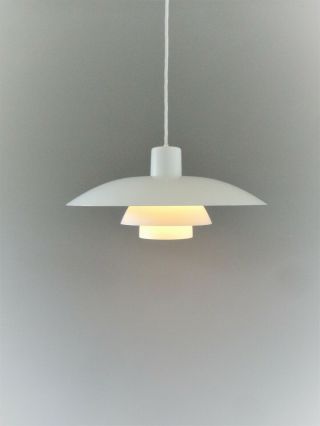 PH 4/3 - Poul Henningsen - Made by Louis Poulsen - White - Vintage Pendant Lamp 2
