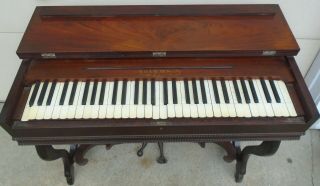 Small Rosewood Traveling Antique Melodeon / Pump Organ By Sd & Hw Smith Boston