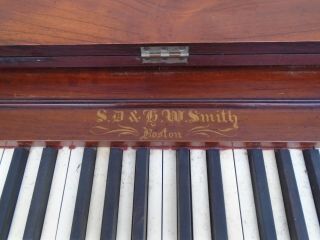 Small Rosewood Traveling Antique Melodeon / Pump Organ by SD & HW Smith Boston 3