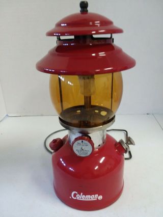 Vintage Red Coleman 200a Single Mantle Lantern With Amber Globe Date 5/64.
