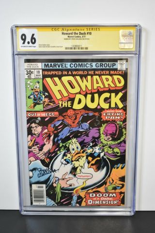 Howard The Duck 10 1977 Cgc Grade 9.  6 Signature Series Signed Steve Leialoha