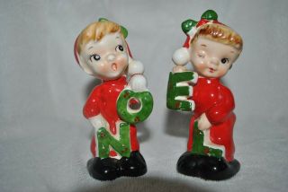 Vintage Noel Christmas Salt & Pepper Shaker Kids.  Napco 1957 Japan.  4 " High