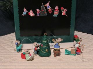 Hallmark Tiny Christmas Helpers Mice Decorating Miniature Tree 6 pc 1996 2