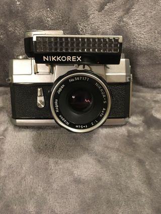 Vintage Nikon Nikkorex F 35mm Film Camera With Light Meter