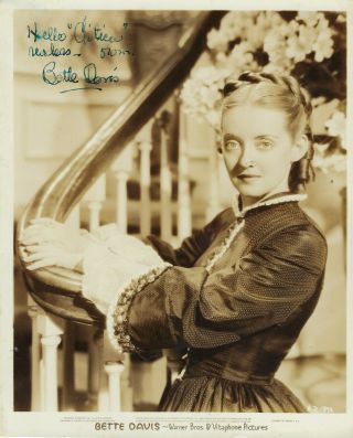 Oscar Winner Actress Bette Davis As " Jezebel ",  Rare Autographed Vintage Photo.