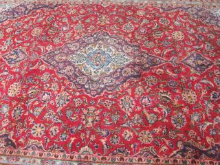 A Marvellous Old Handmade Traditional Oriental Carpet (366 X 254 Cm)
